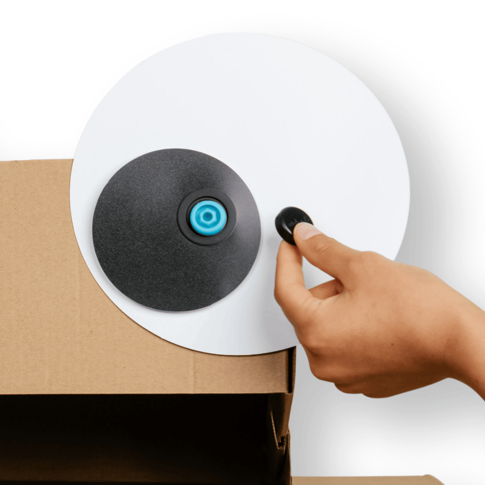 Attach colour-matched Scru-Dot to conceal the Makedo Scru