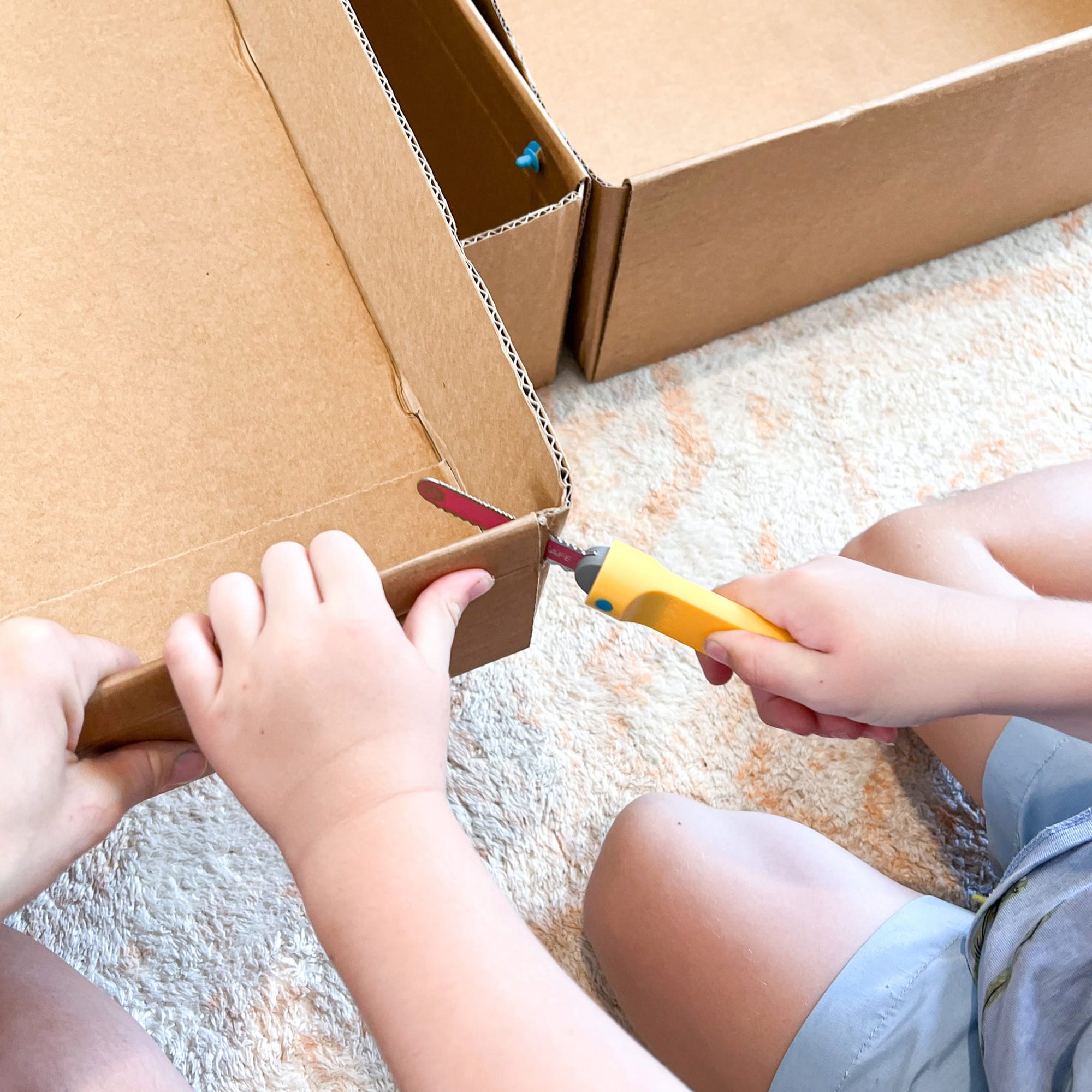 Explore - Makedo Cardboard Construction System – Hammer and Jacks